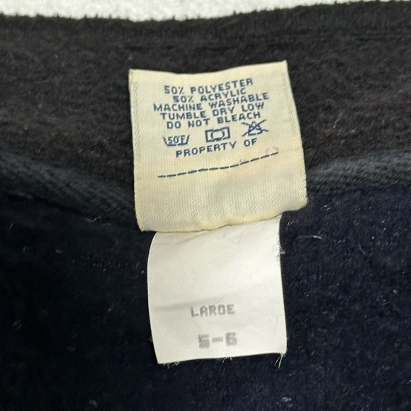 Fuzzy jacket, with zip front, 2 side pockets. Size 5/6 - Picture 5 of 5